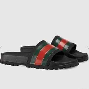 🚨GUCCI Men’s Slides🚨